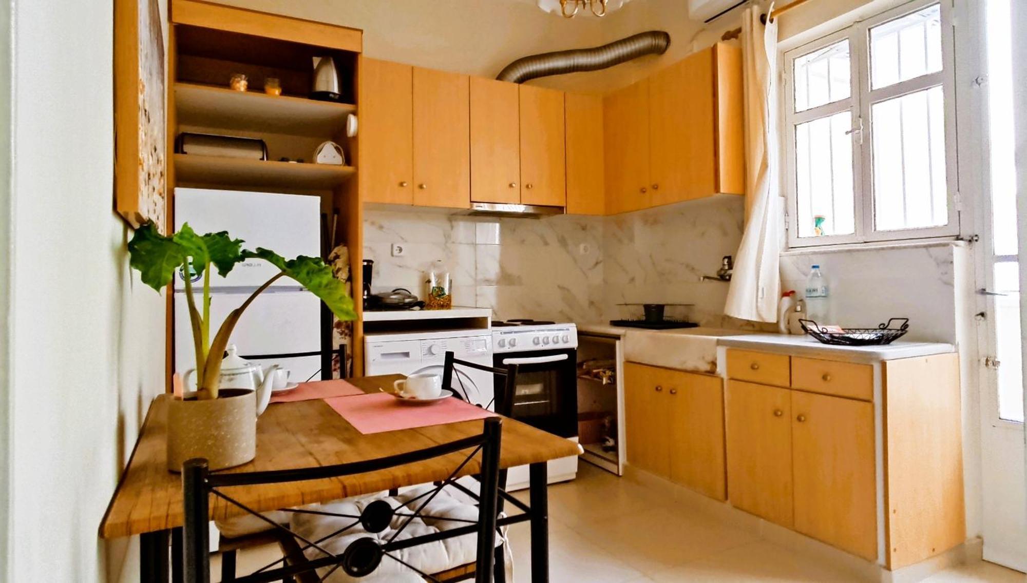 Next To Metro! Bright Apartment With Fully Equipped Kitchen 아테네 외부 사진
